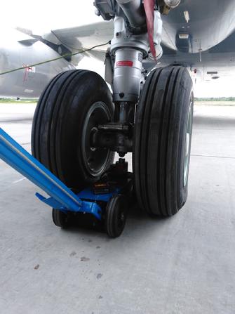 Large jet weighing, aircraft weight and balance, aircraft weighing service, A320 weighing, A320 Weight and balance