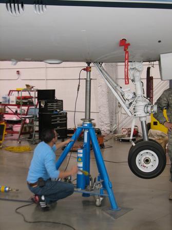 weighing a falcon jet, weighing a jet, weighing a falcon 900, aircraft scale, aircraft scales, wireless aircraft scales. wireless aircraft scale, large jet scales, large jet weighing, airplane scales, aircraft weighing equipment, aircraft rental scales. aircraft rental scale, rental aircraft scale system, aircraft scale system, wireless aircraft scale system, Gulfstream scales, gulfstream aircraft scales, EMB scales, RJ scales, 
