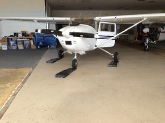 Weighing a 172, weighing a 182, weighing a cessna, how to weigh a cessna, how to weigh a cessna 172, wireless aircraft platforms, aog scales, aog cessna scales, wireless aircraft weighing, aircraft weighing, airplane weighing, weighing an aircraft, weighing an airplane, airplane scales